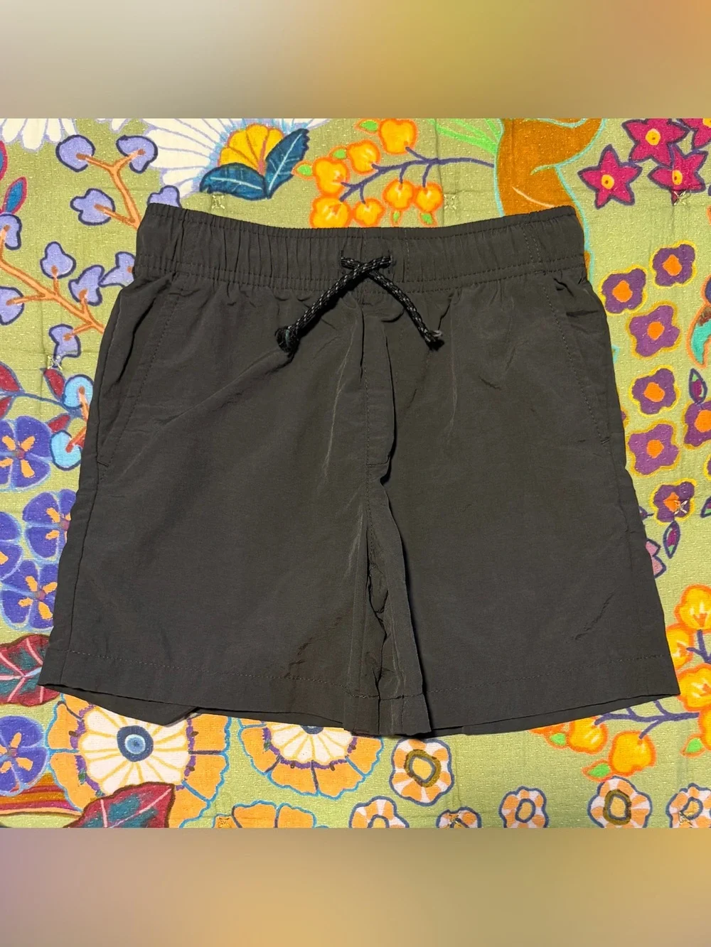 Old Navy Gray Dock Quick-Dry Shorts